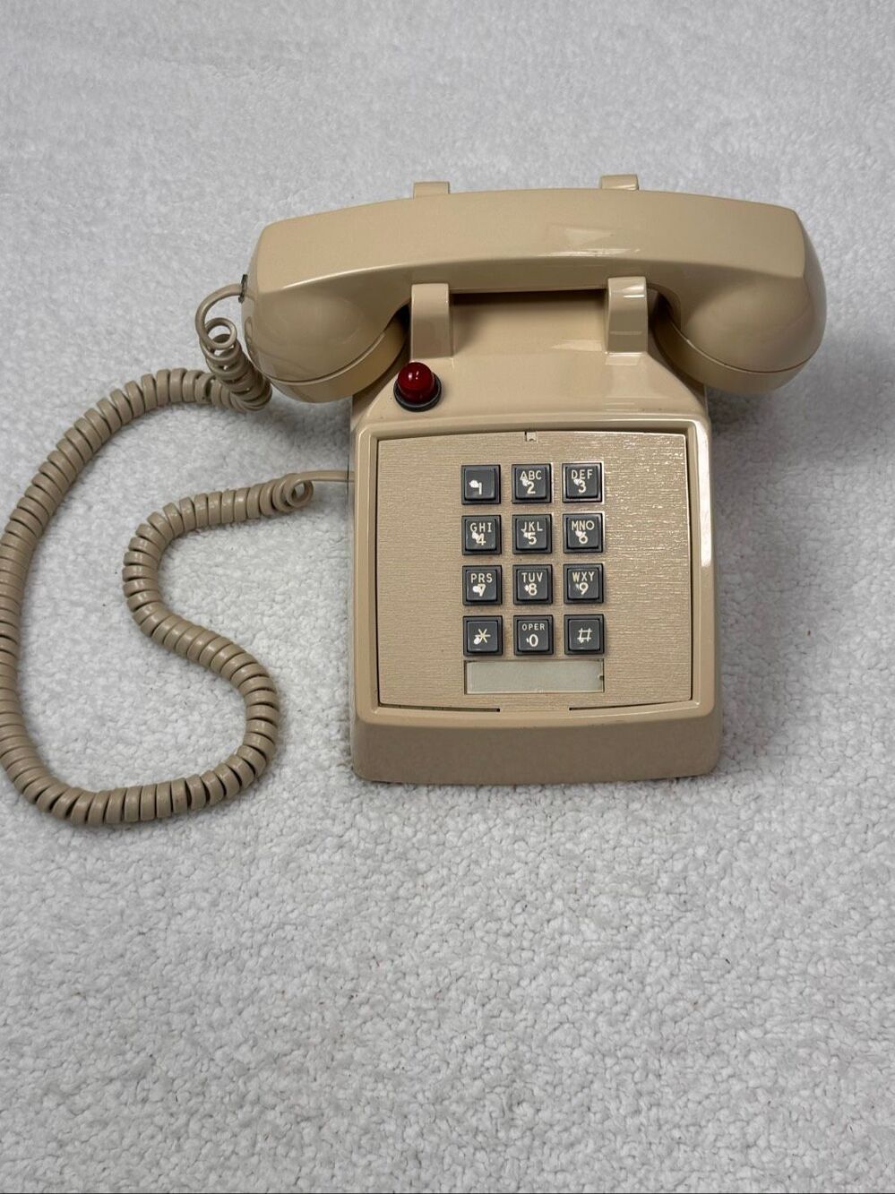 Cortelco Push Button Touch Tone Desk Telephone Beige 250044-MBA-27M UNTESTED